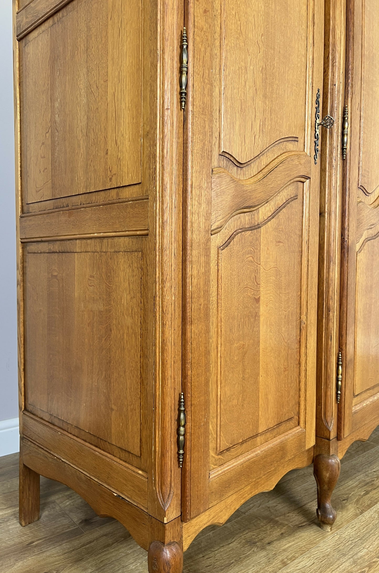 Wardrobe Vintage French Louis XVI Style Oak Four Door Carved Armoire LOT 6386