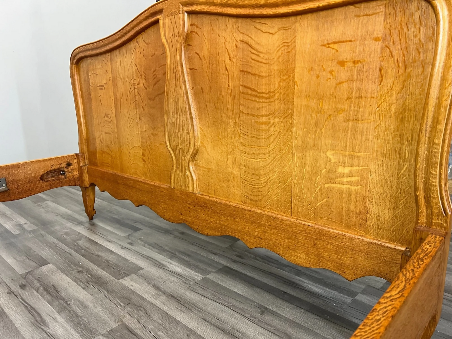Bed Vintage French Louis XVI Double Bed Frame Oak Carved Headboard LOT 3654