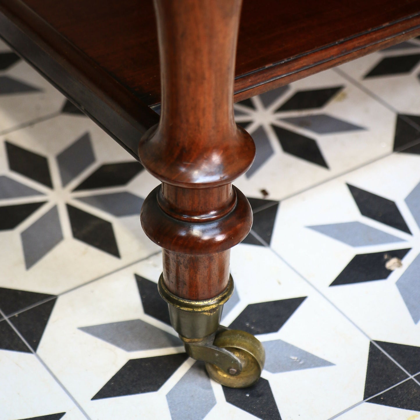 Victorian Mahogany Antique Side Table Wash Stand on Castors