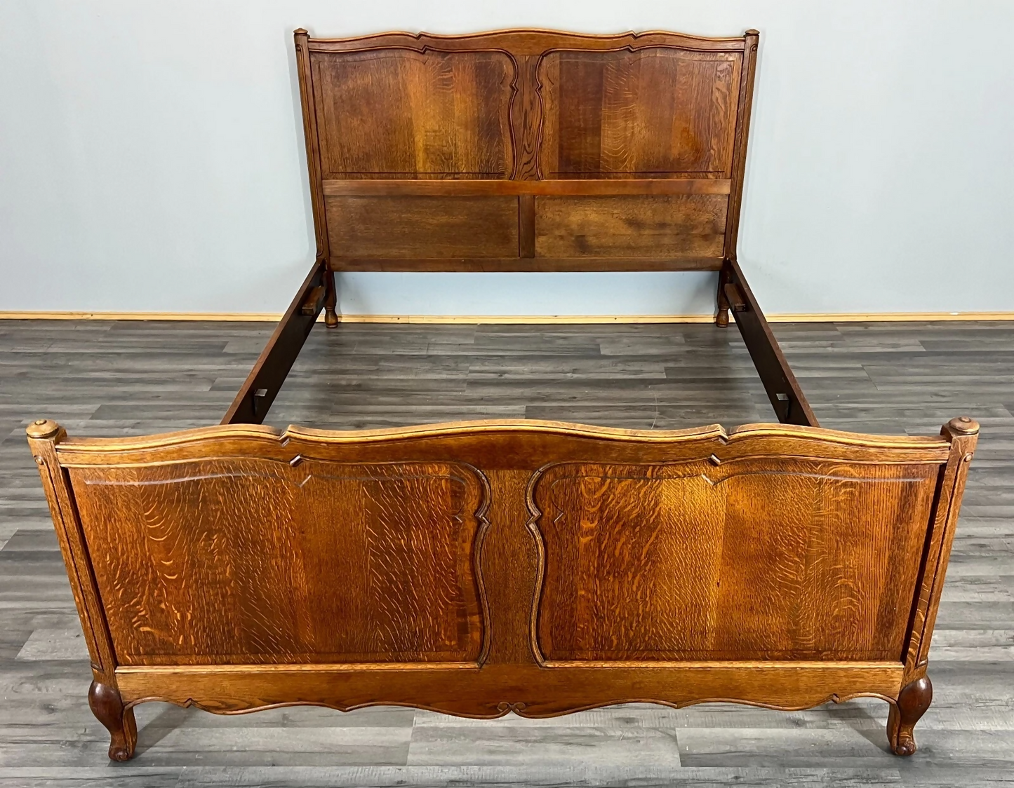 Bed Vintage French Louis XVI Oak Double Bed Frame Carved Headboard LOT 3788