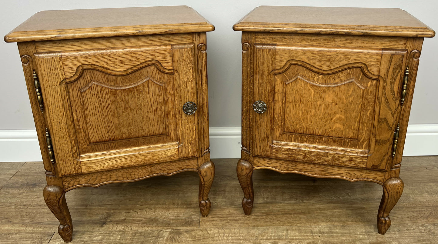 Pair of Bedside Tables Vintage French Louis Oak Nightstands Cabinets LOT 6217