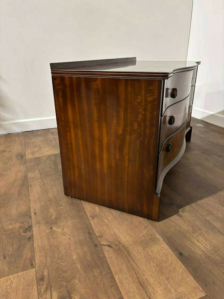 Reproduction Mahogany Serpentine Fronted Three Drawer Chest