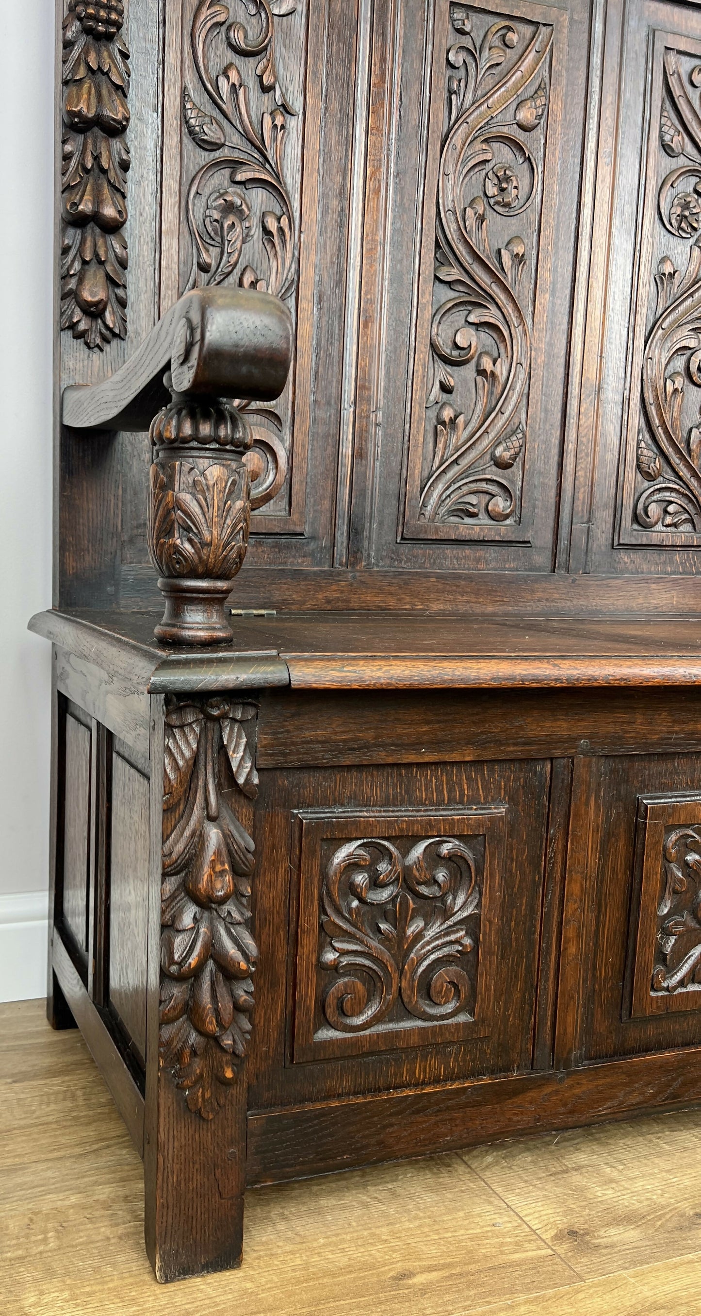 Monks Bench Antique French Style Oak Storage Hall Seat Coffee Bench LOT 6298