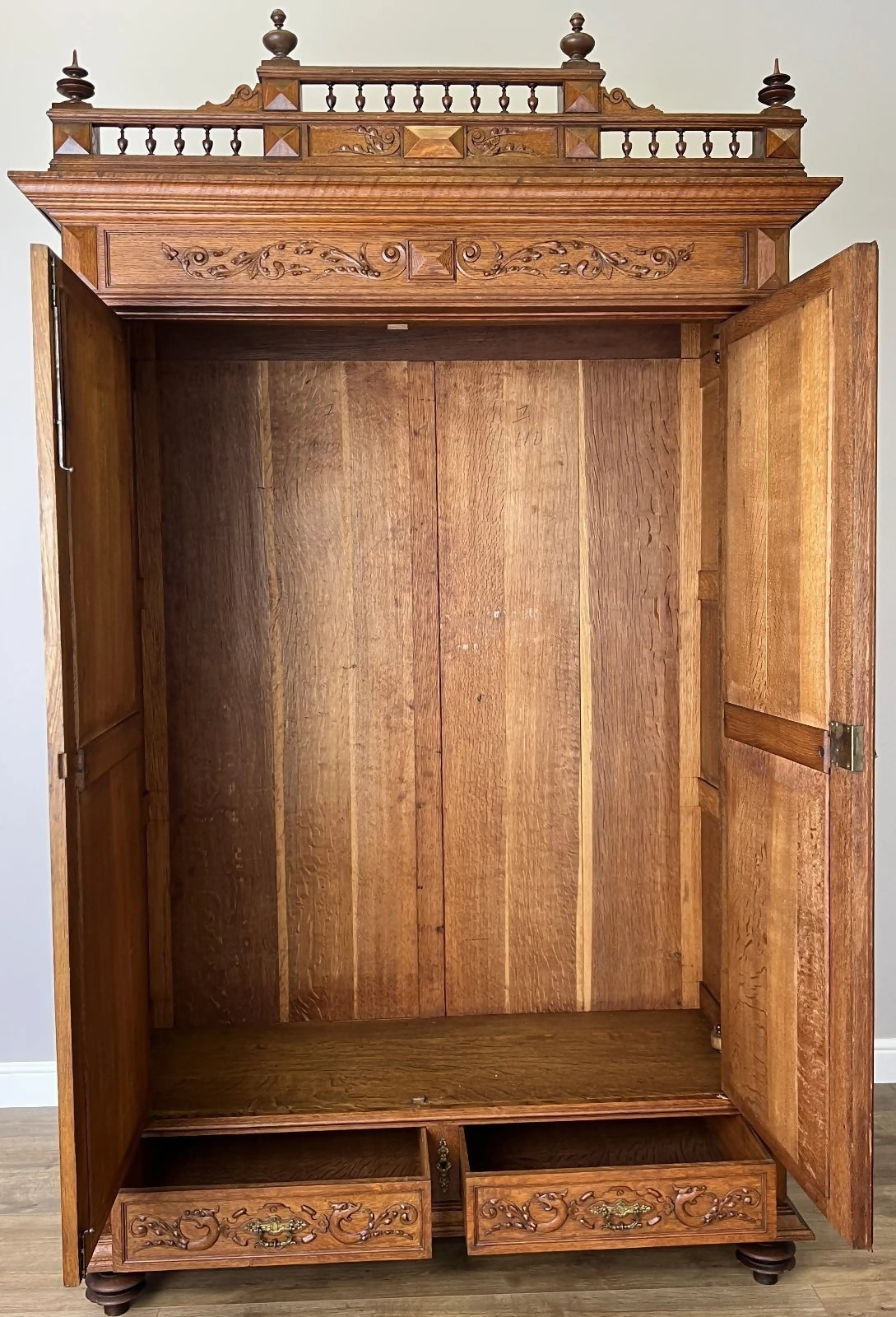 Wardrobe Antique French Oak Two Door Mirrored Carved Armoire Cabinet LOT 6153