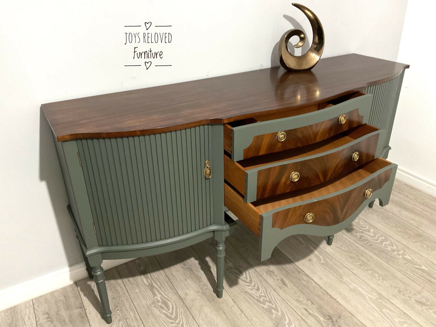 Regency style sideboard (Serpentine Strongbow)