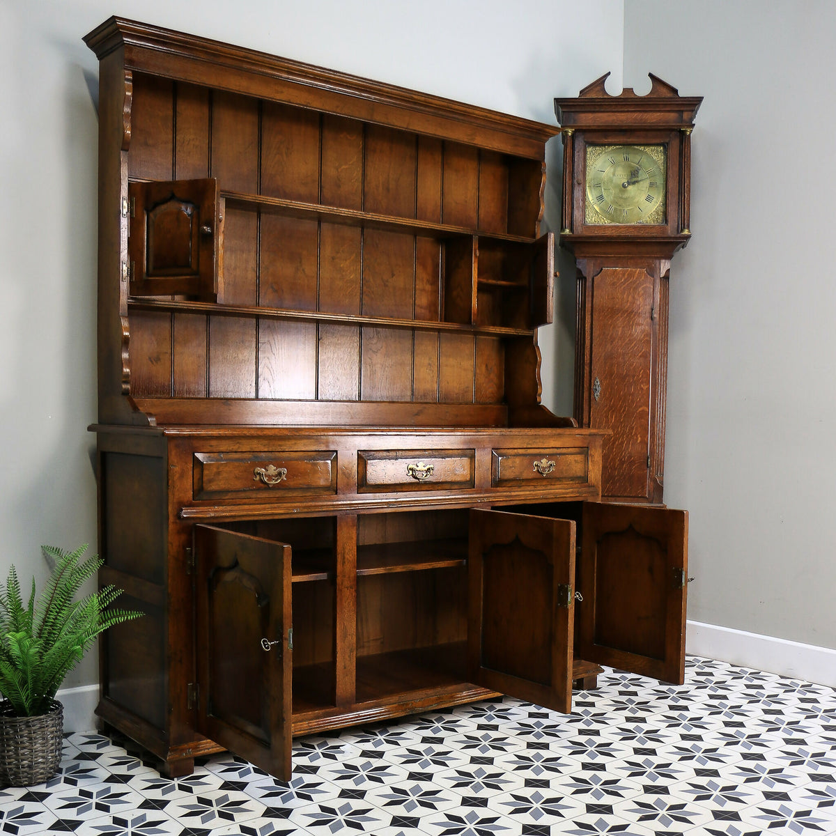 Oak Welsh Dresser by Batheaston Furniture with Plate Rack and Keys
