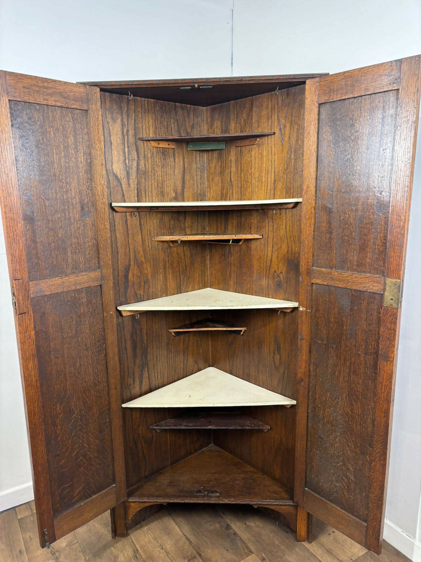 Early 20th Century Oak Freestanding Corner Cupboard