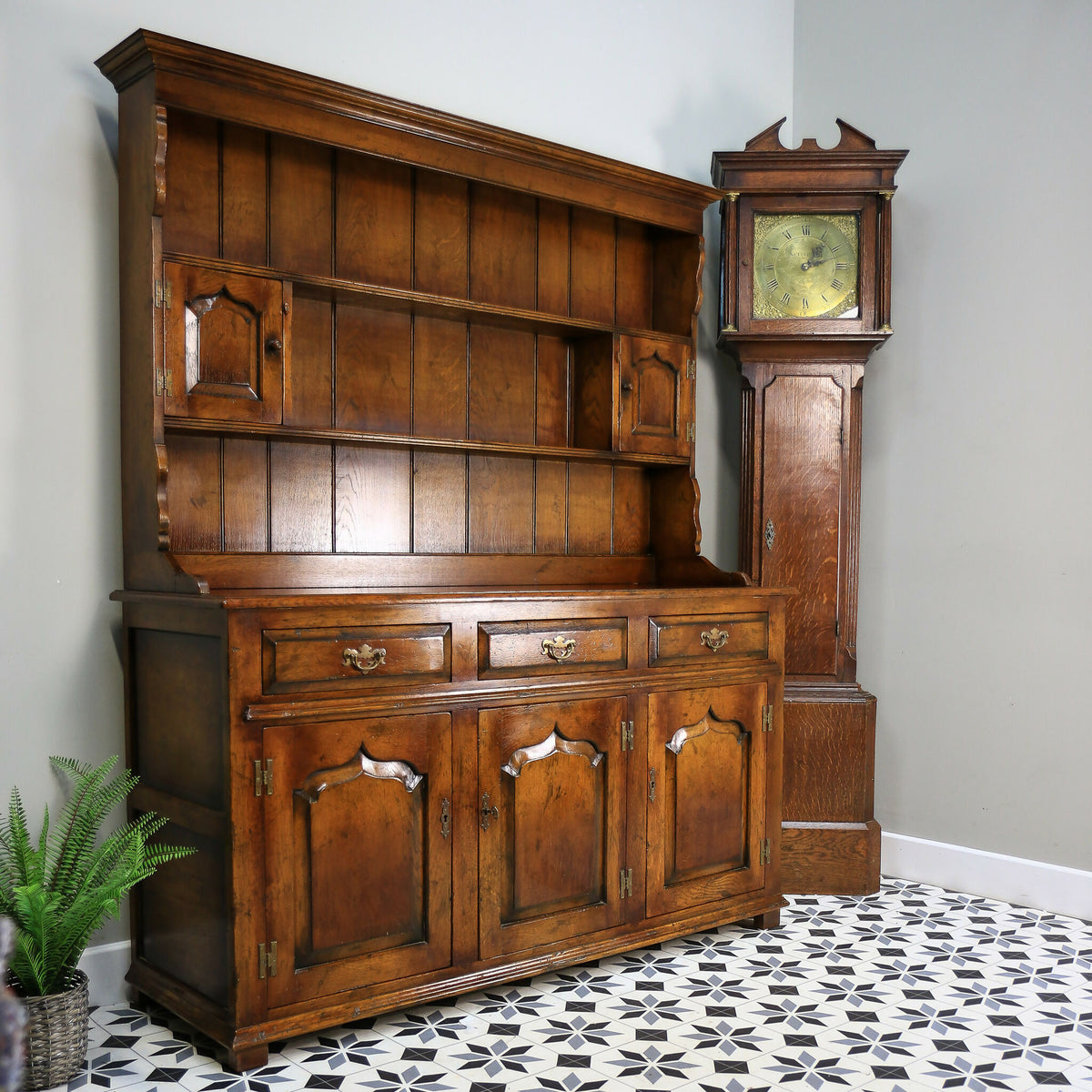 Oak Welsh Dresser by Batheaston Furniture with Plate Rack and Keys