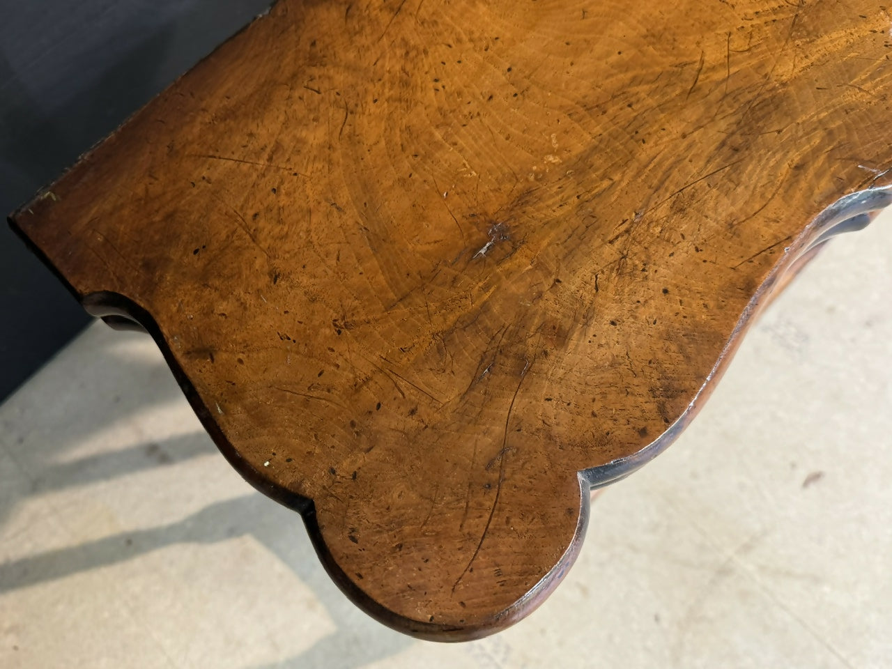 Pretty Walnut Queen Anne Style Tea Table