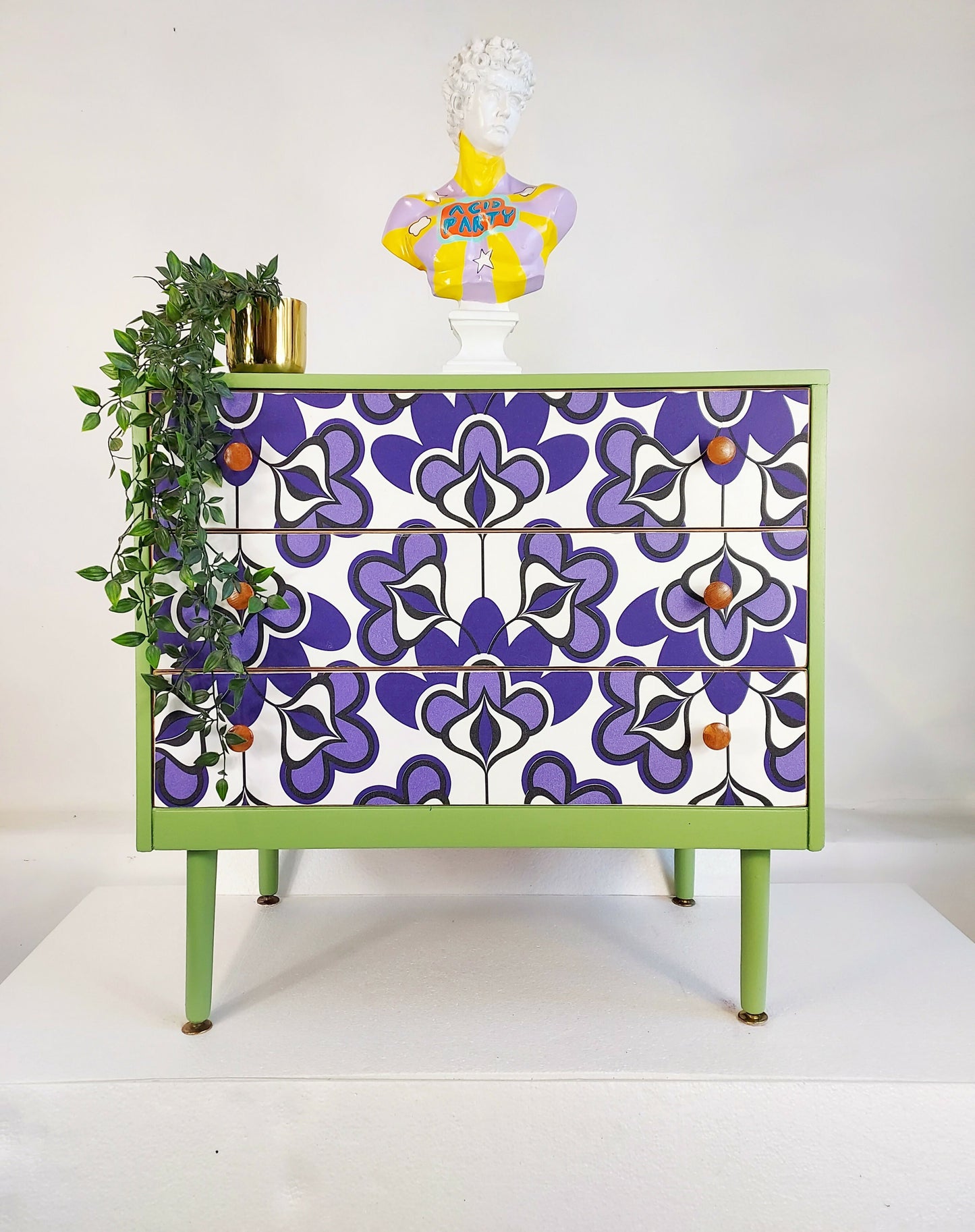 Chest Of Drawers In Yeabridge Green And Retro Pattern