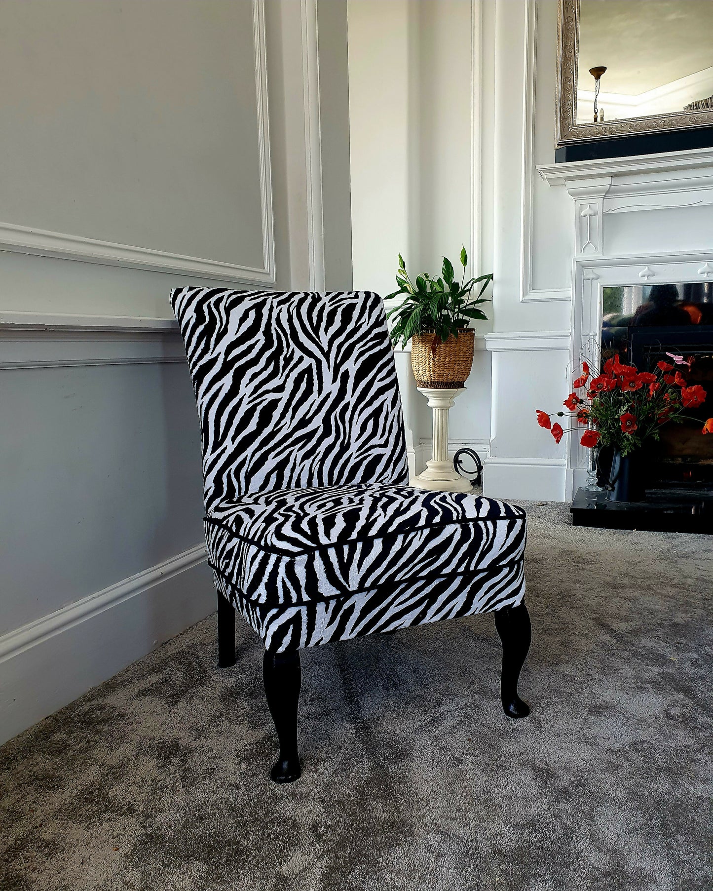 Slipper Chair. Accent Chair, Mid-century, Animal Print Velvet. Restored Rebuilt, Reupholstered. Fantastic Condition. Circa 1950sd