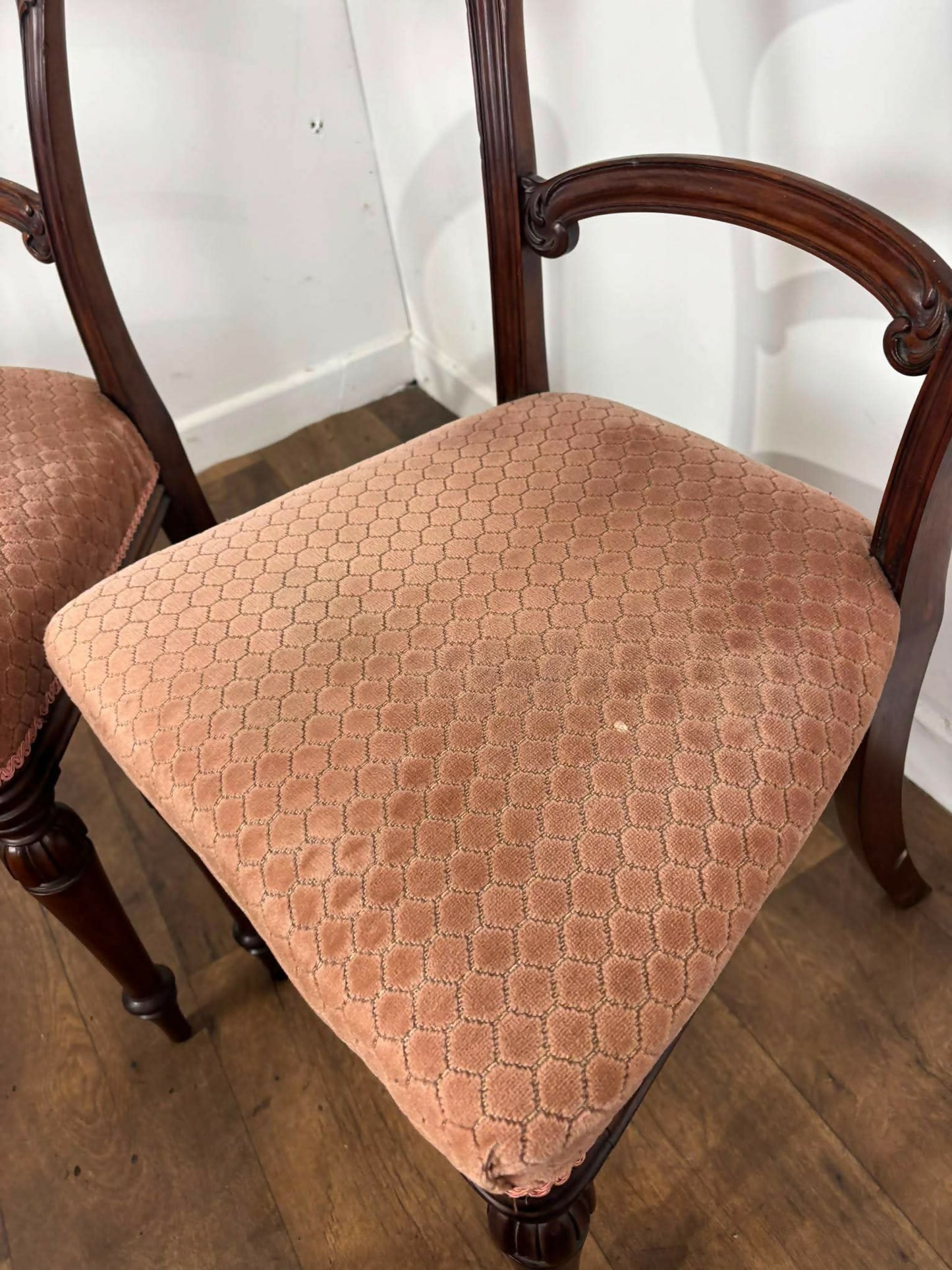 Pair of Victorian Mahogany Side Chairs on Turned Legs