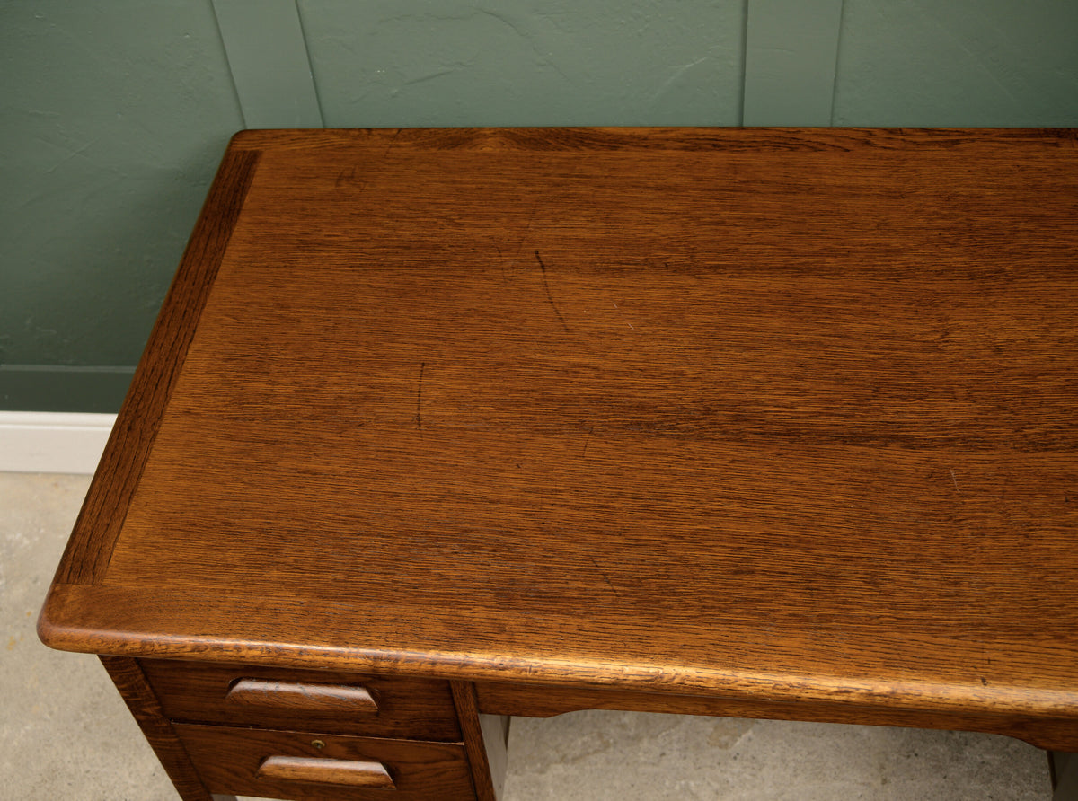 Mid Century Oak Desk - Teachers Desk - 1950s -1960s