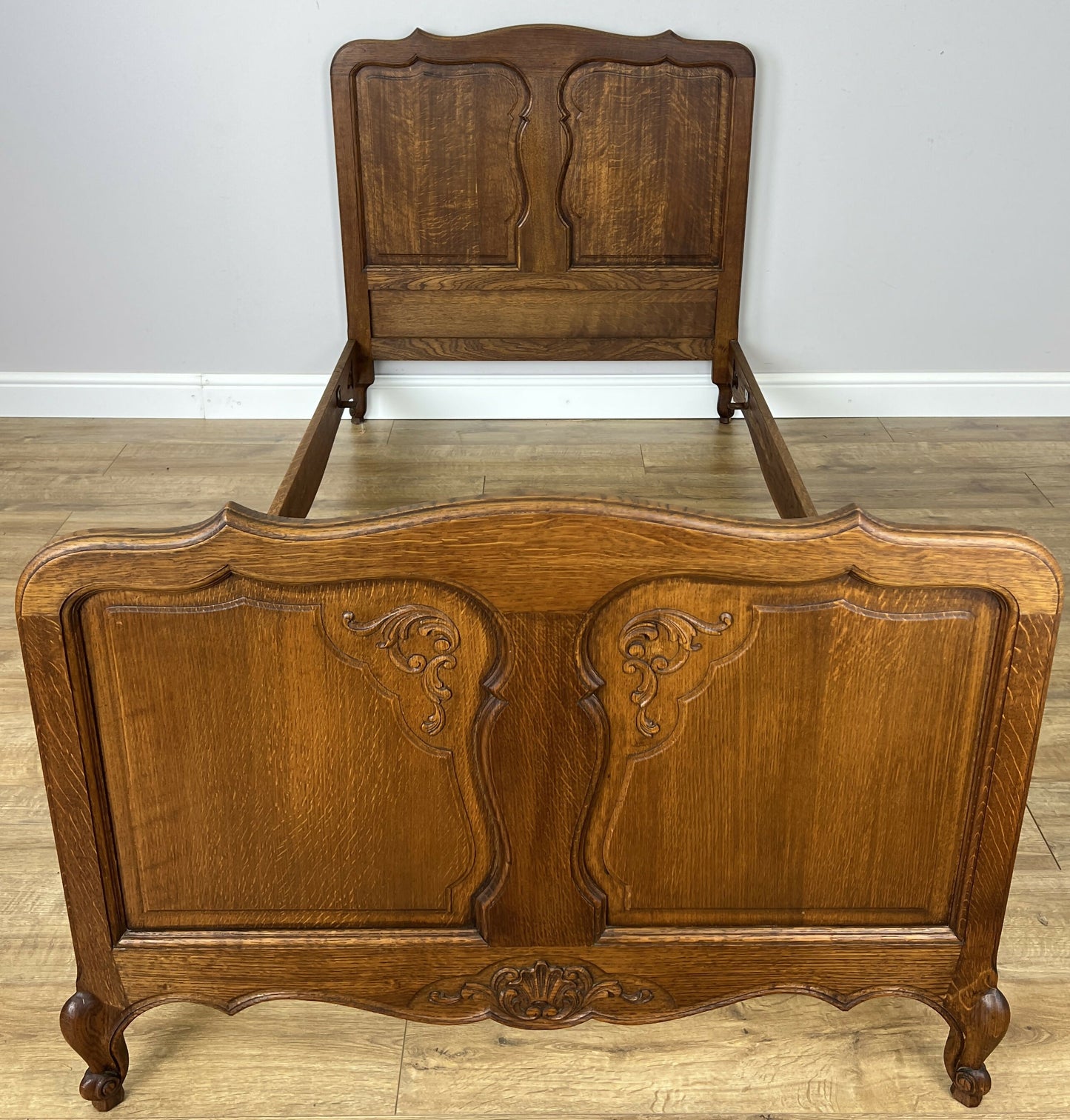 Bed Vintage French Louis XVI Oak Single Bed Frame Carved Headboard LOT 6389