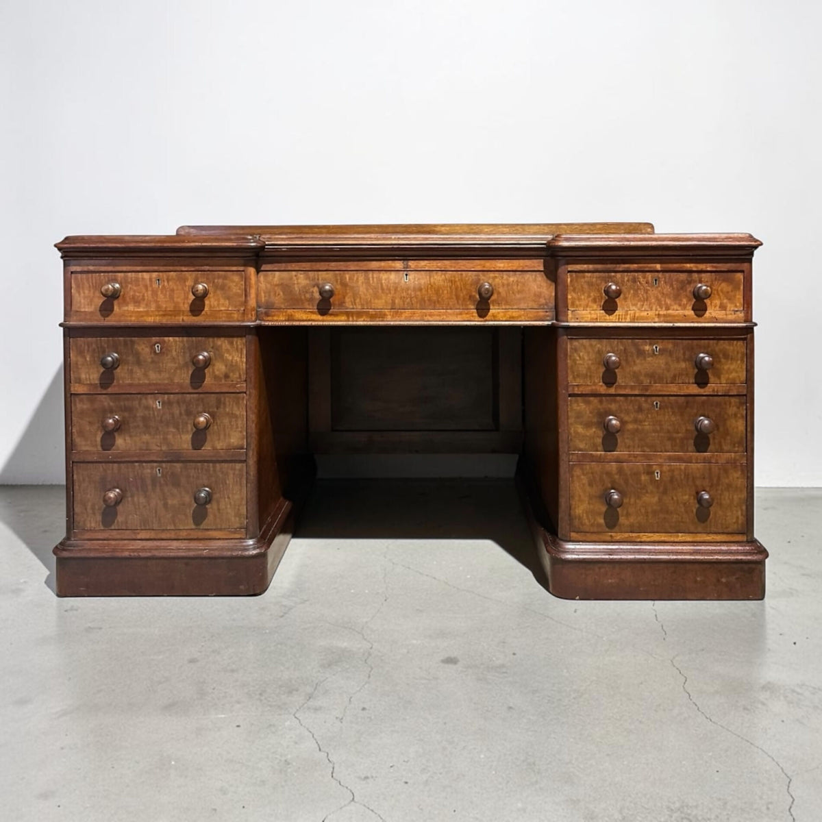 19th-Century Victorian Pedestal Desk