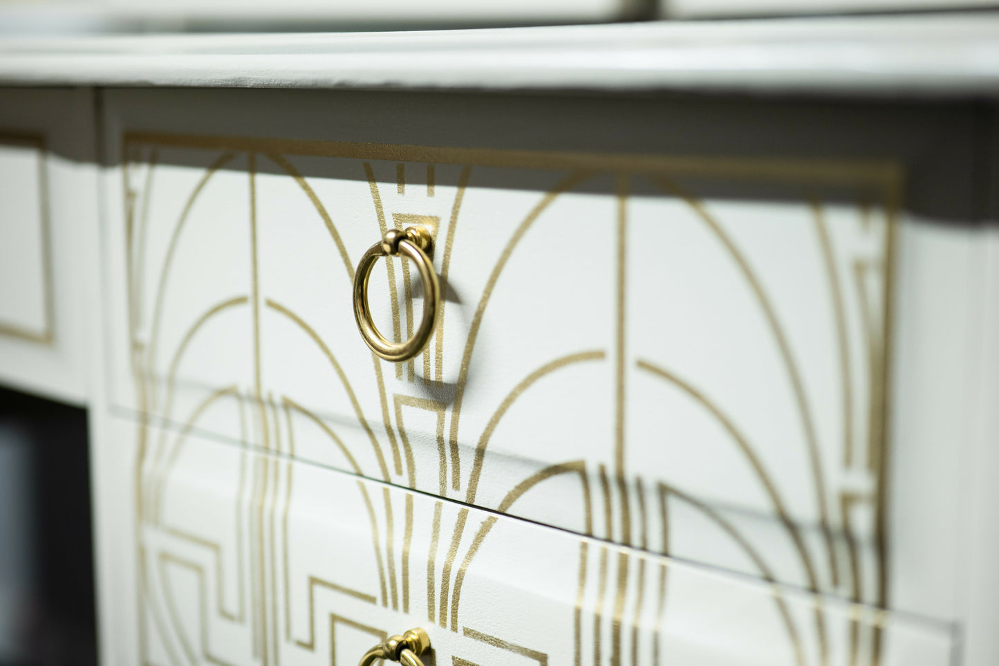 Stag Dressing table with mirror and stoolGRA