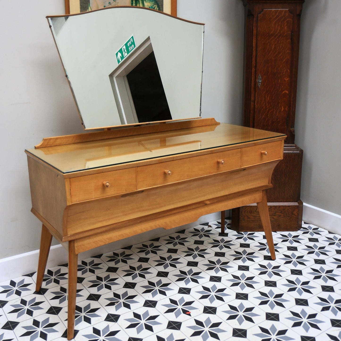 Alfred Cox Mid Century Dressing Table in Walnut 1960s with Single Mirror