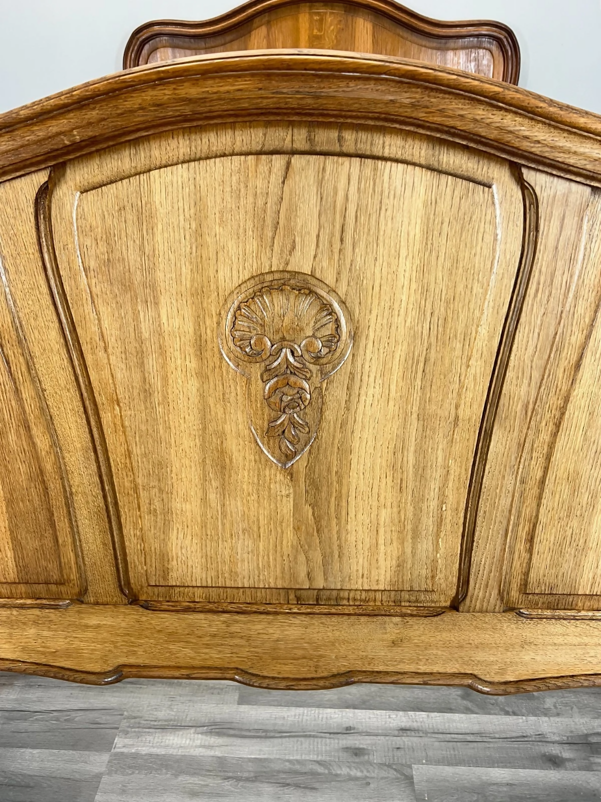 Bed Antique French Style Oak Double Bed Frame Carved Headboard LOT 3711