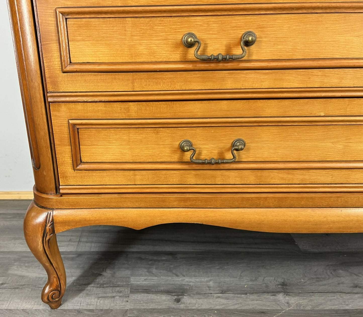 Chest of Drawers Vintage French Louis XVI 3 Drawers Carved Cabinet LOT 4456