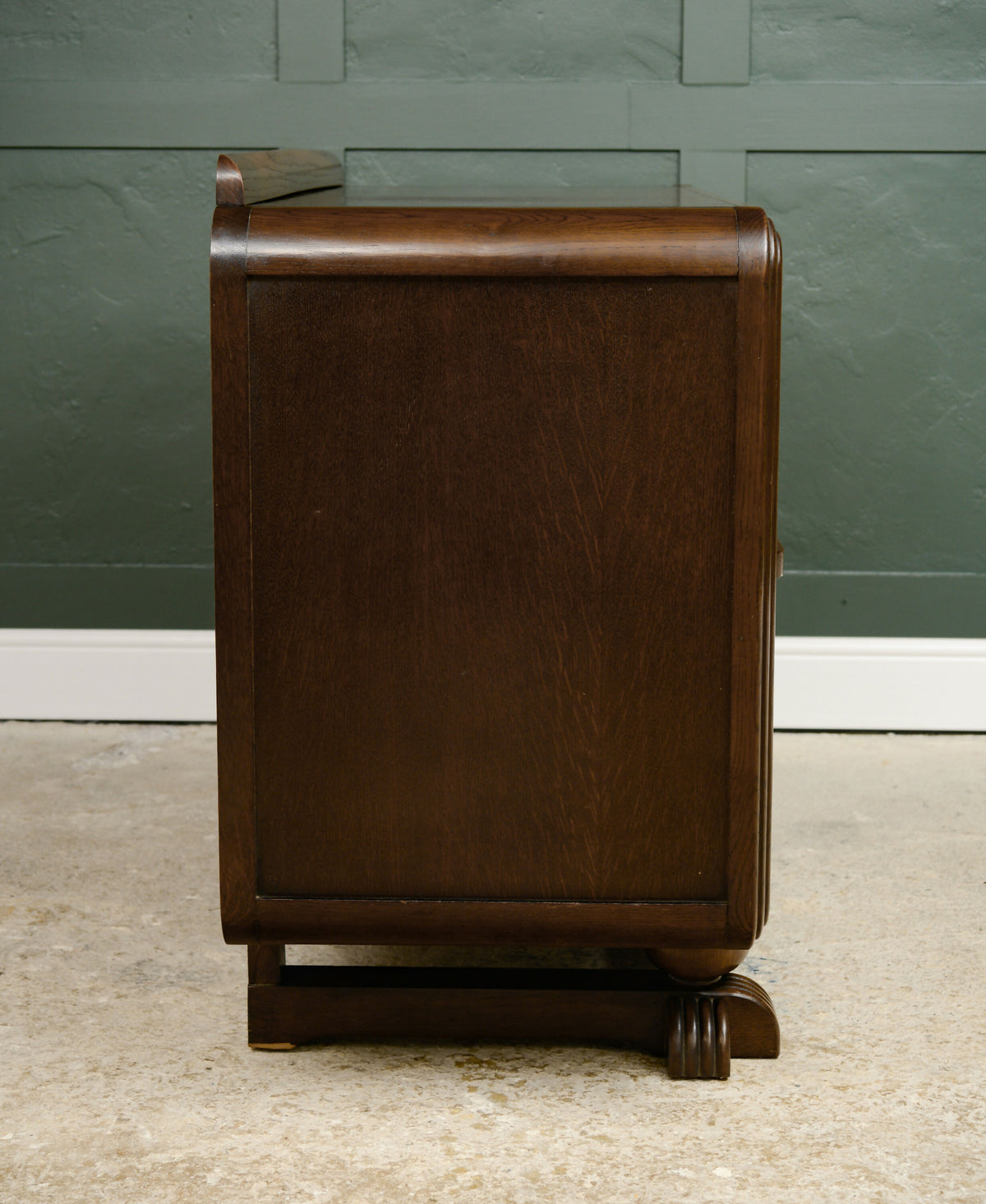 Art Deco Oak Sideboard Buffet with Drawers Inside
