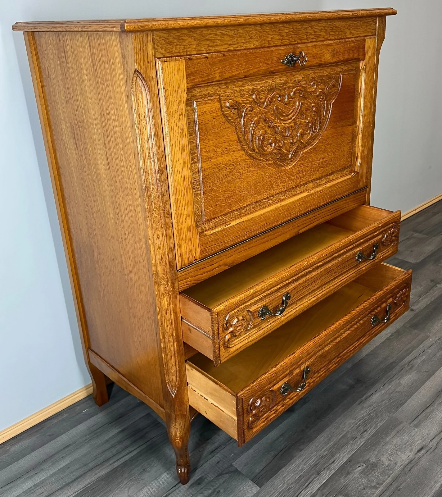 Cabinet Vintage French Louis XIV Style Writing Bureau Carved Sideboard LOT 3526