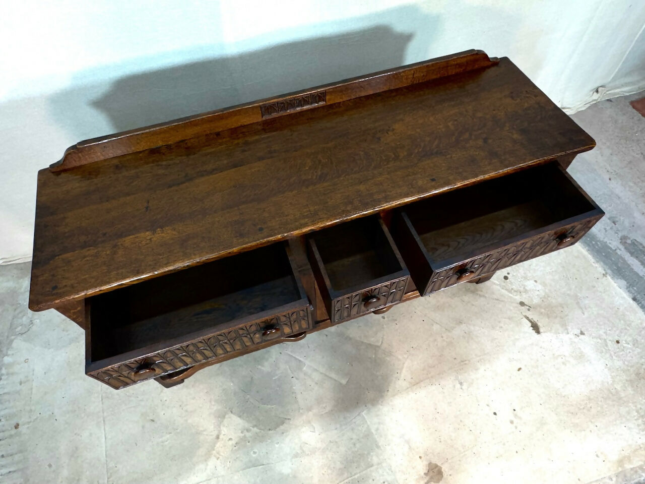 A NIGEL RUPERT GRIFFITHS MONASTIC CARVED OAK DRESSER BASE / SIDEBOARD / CABINET / CUPBOARD.
