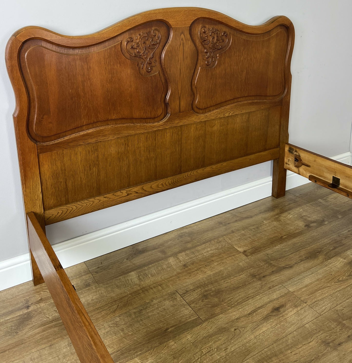 Bed Vintage French Louis XVI Oak Double Bed Frame Carved Headboard LOT 6381
