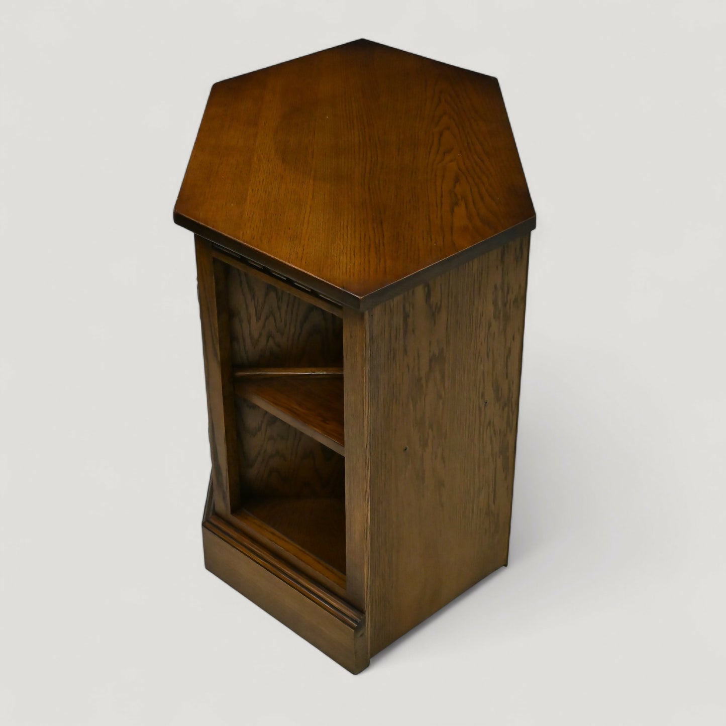 Old Charm Corner TV Stand Video Cabinet Model 2441 Light Oak FREE UK Delivery. SBR10947/1709E