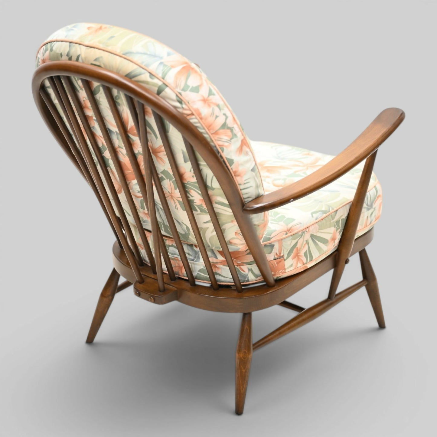 Ercol Windsor Easy Chair Model 203 1970s Gold Label Good Webbing FREE Delivery