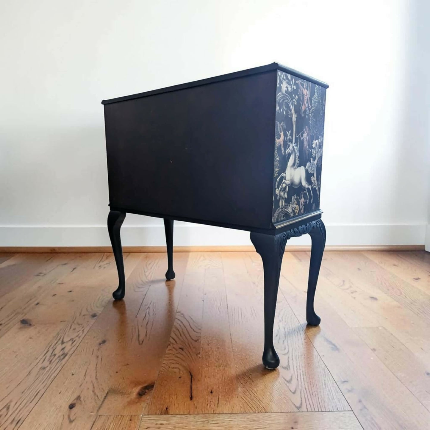 Drinks Cabinet - to complete