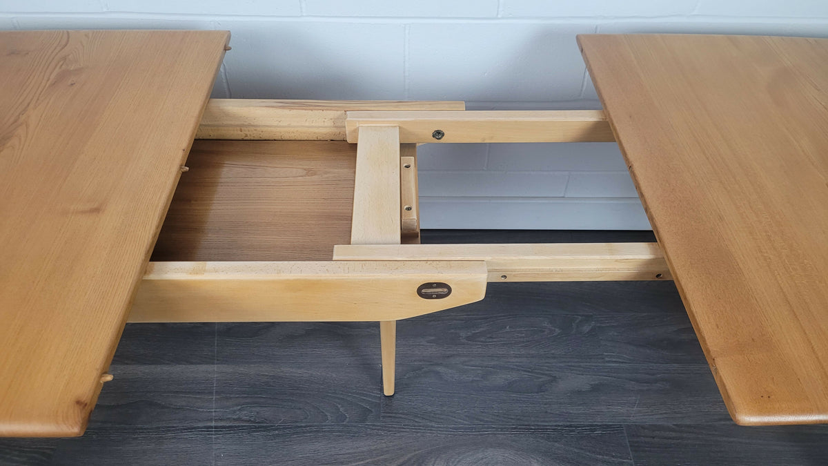Vintage Ercol Grand Windsor Extending Dining Table – Solid Elm & Beech – 1970s