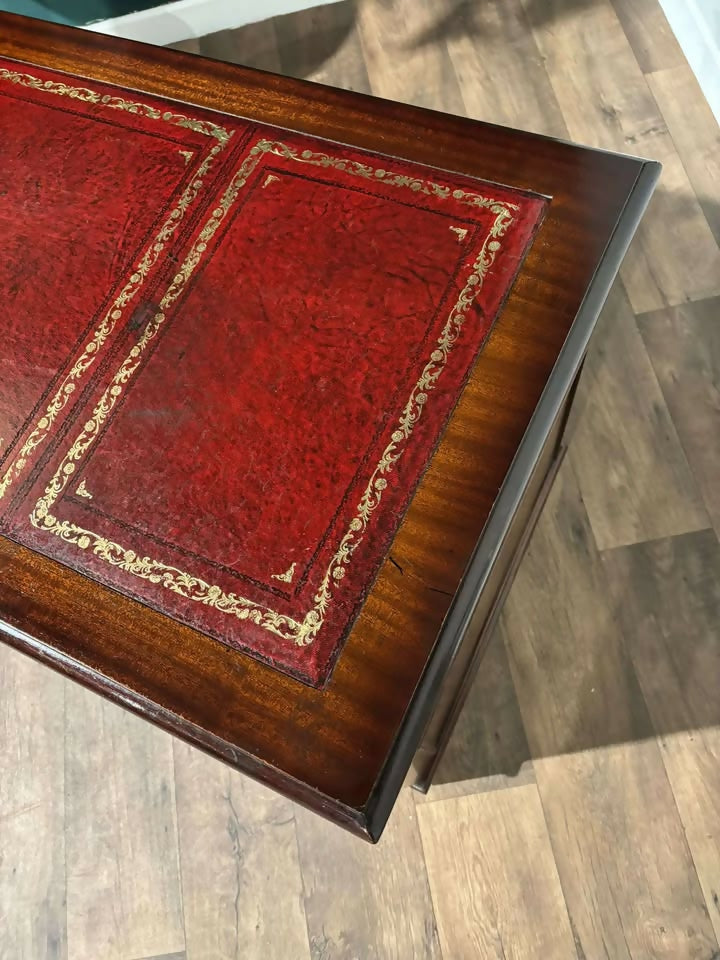 Vintage Mahogany Pedestal Desk8