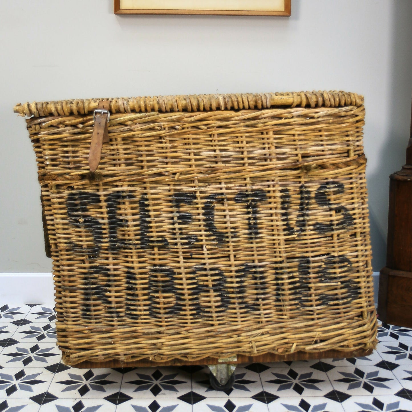 Arthur Craven Mill Basket in Wicker with Rope Handles and Lid