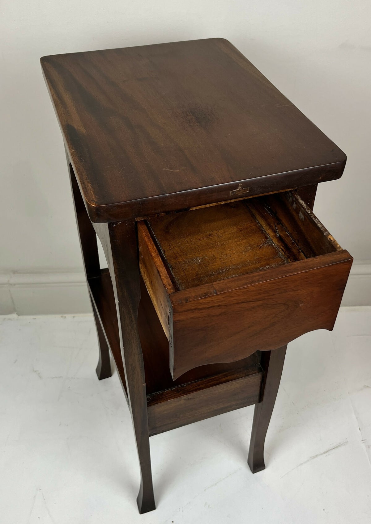 Pair Antique Edwardian Mahogany Bedside Tables Nightstands Cabinets c1900