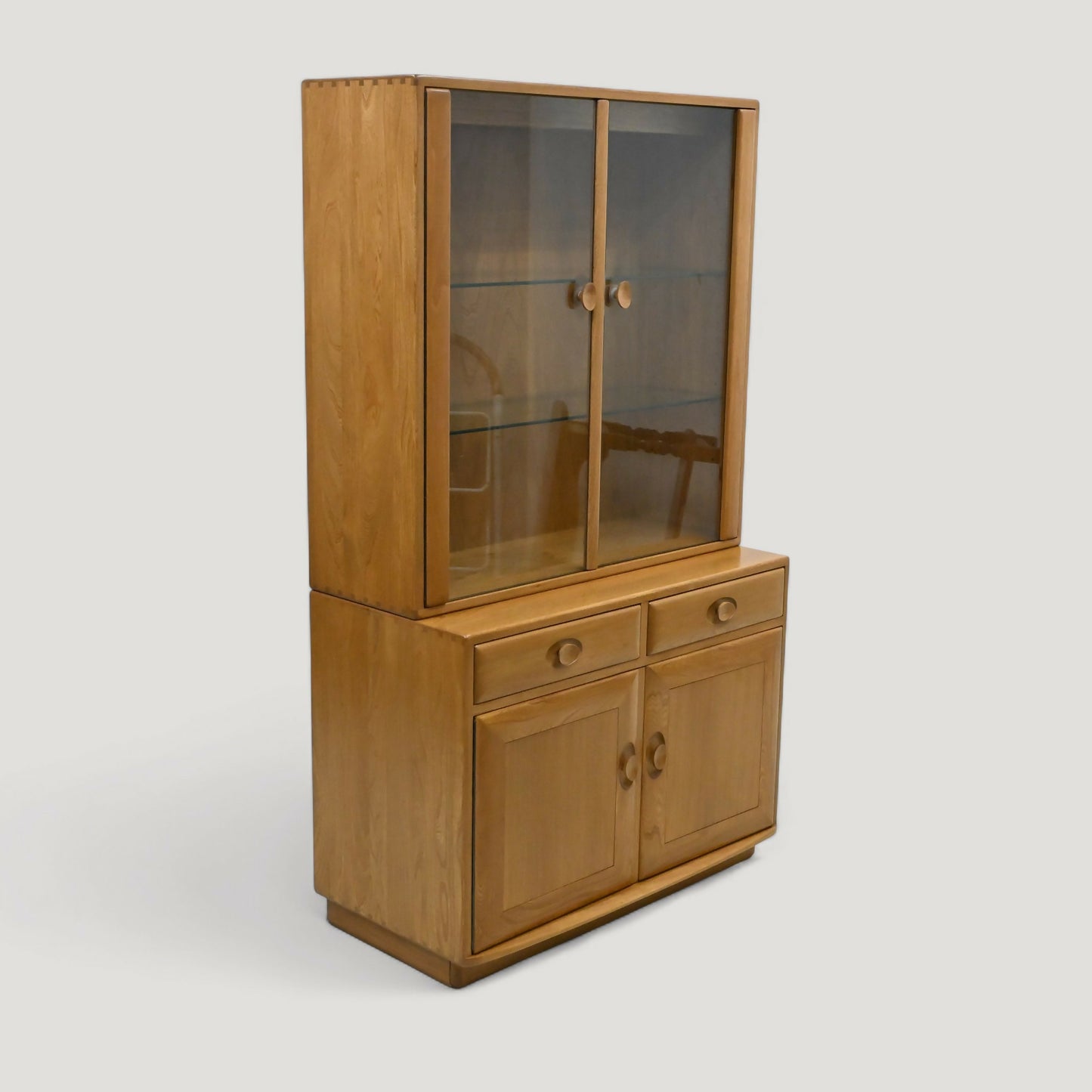Small Ercol Windsor Sideboard Display Cabinet Top Light Finish FREE UK Delivery*. SBR10891/0209E