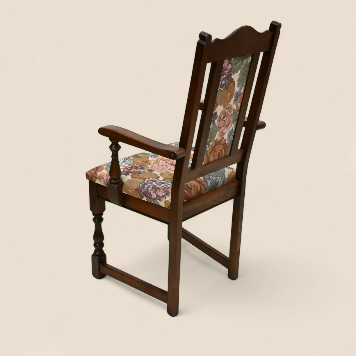 6 Old Charm Dining Chairs Upholstered Tudor Brown Frames FREE UK Delivery*. SBR10636/2606E