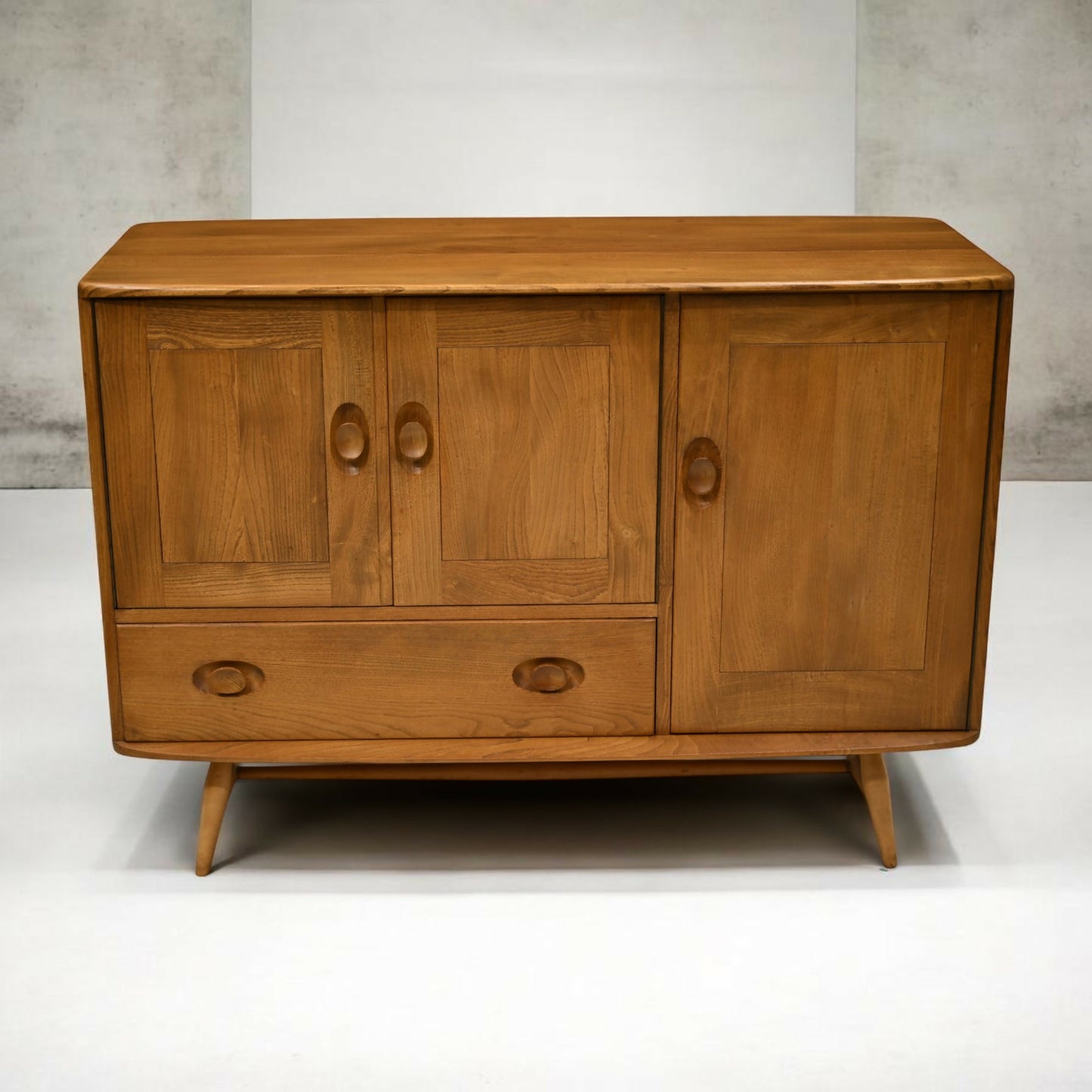 Ercol Windsor Sideboard Cupboard Storage Model 467 Light Finish FREE UK Delivery