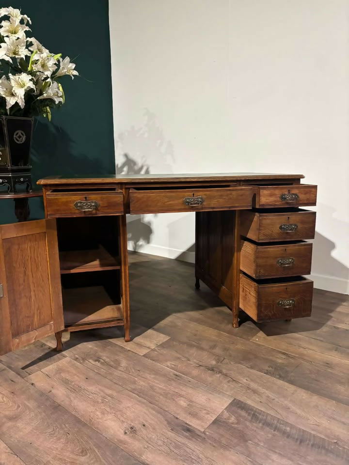 Victorian Oak Twin Pedestal Desk99