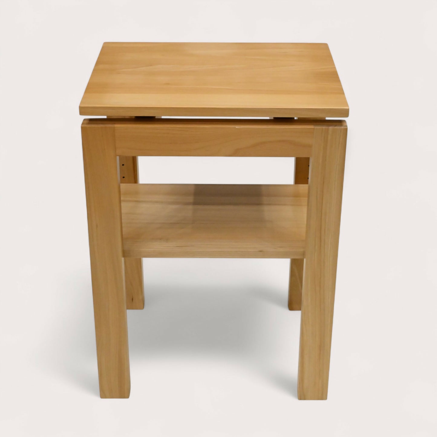 Ercol Latitude Lamp Table Ercol's Blonde Finish Model 0099 FREE UK Delivery*. SBR10786/0108E