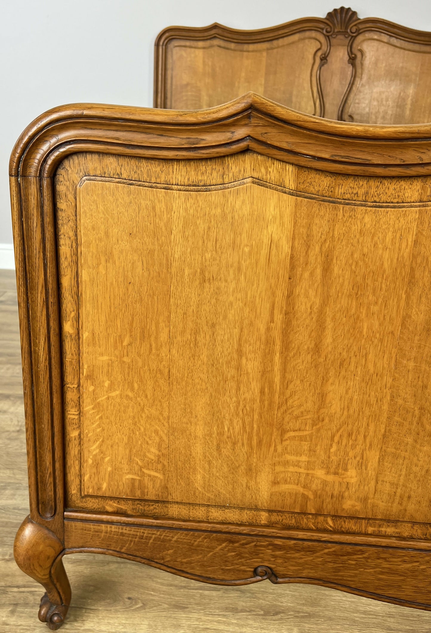 Bed Vintage French Louis XVI Oak Double Bed Frame Carved Headboard LOT 6373