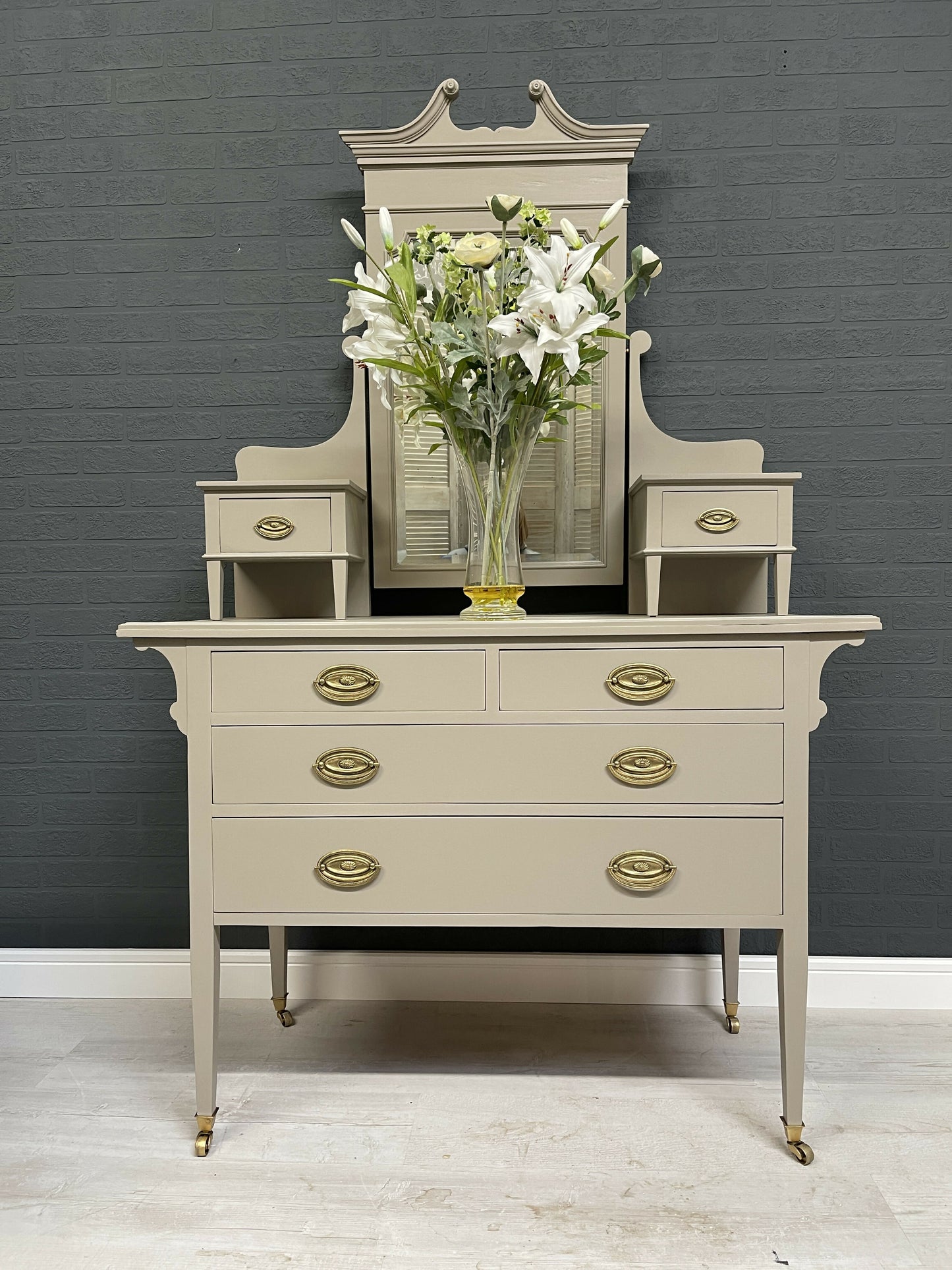 Antique Vanity Chest Of Drawers / Dressing Table