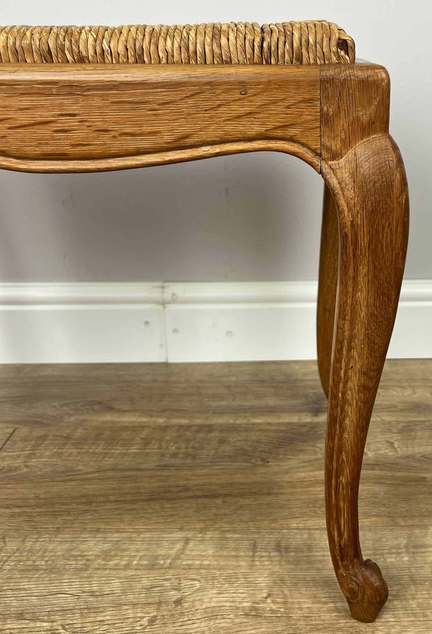Footstool Vintage French Louis Style Oak Table Rush Seat Carved Stool LOT 6213