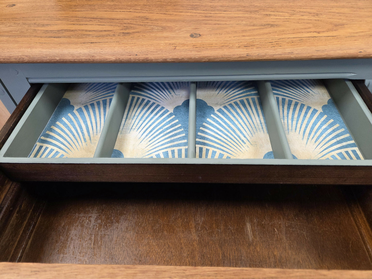 Ercol classic sideboard/buffet/dresser