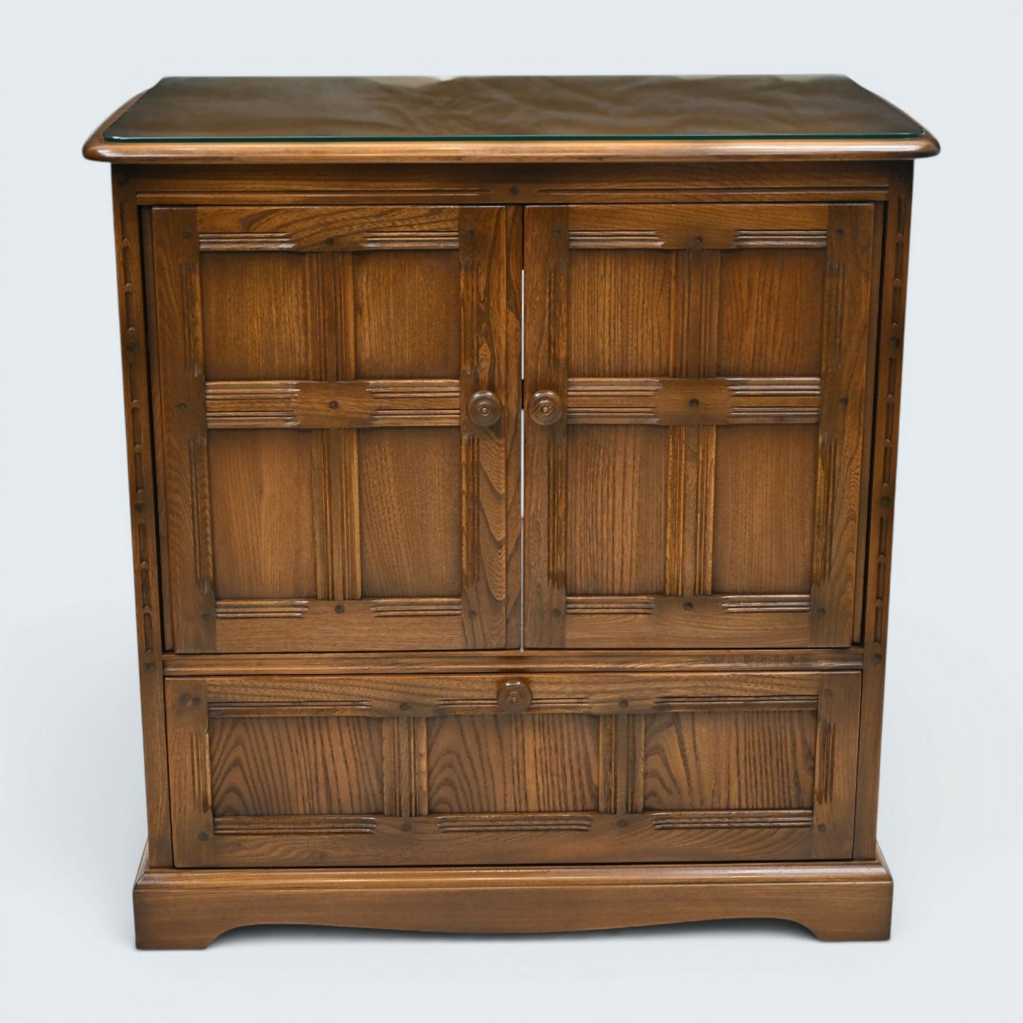 Ercol Mural TV Video Cabinet Golden Dawn Hideaway Doors Model 839 FREE Delivery*