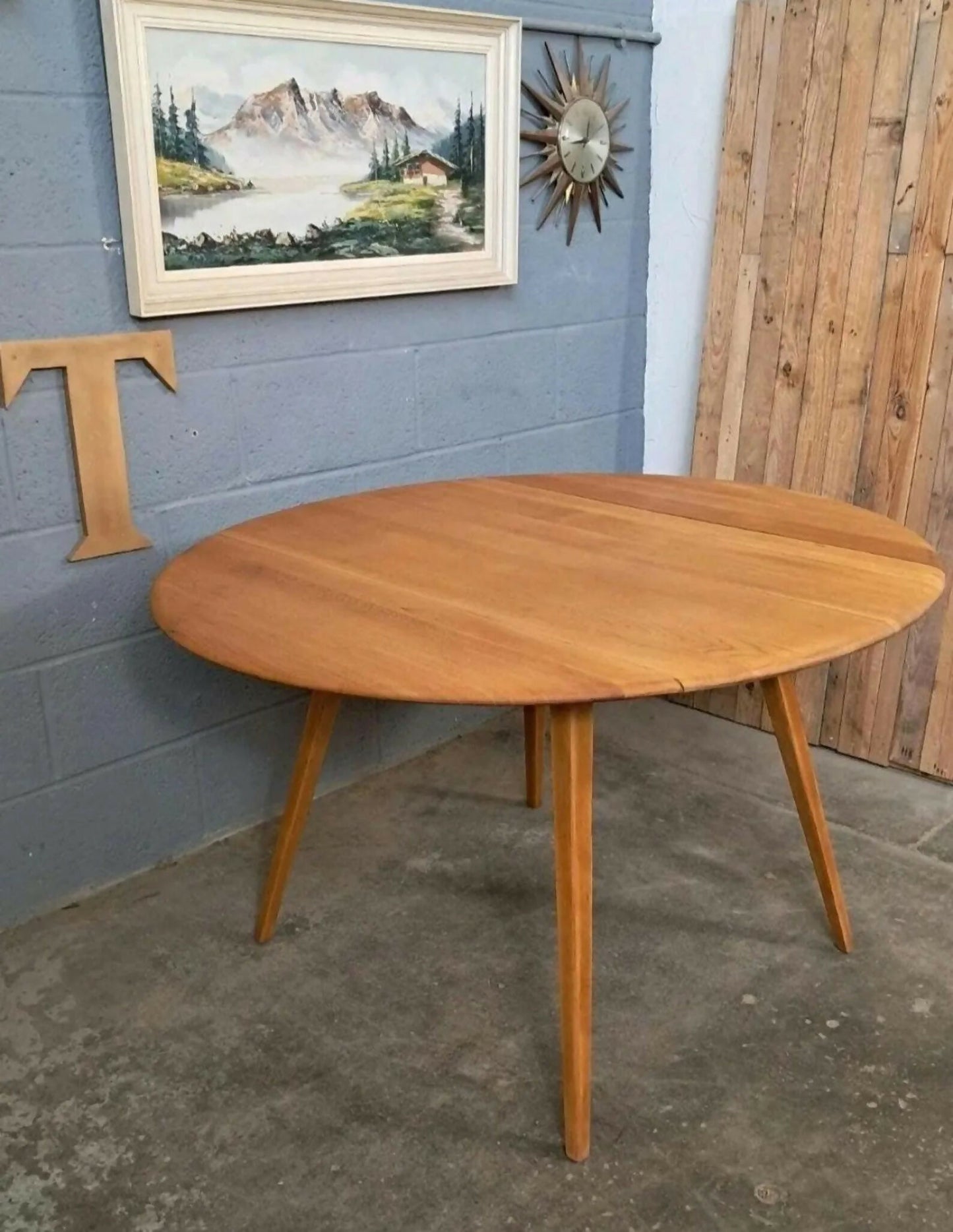 ERCOL Drop Leaf Dining Table ~ Round table ~ Mid Century ~ Vintage ~ Restored ~ Delivery available