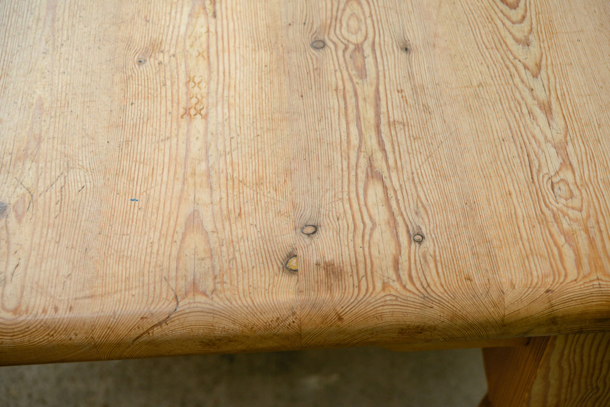 Vintage 6 FT Pine Farmhouse Dining Table with End Drawer - Seats 6-8