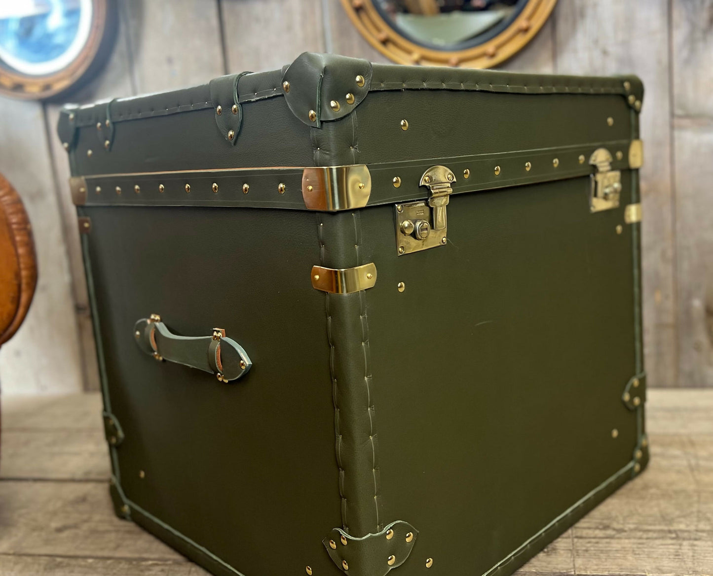 Luxury Leather Olive Green End Table Trunk