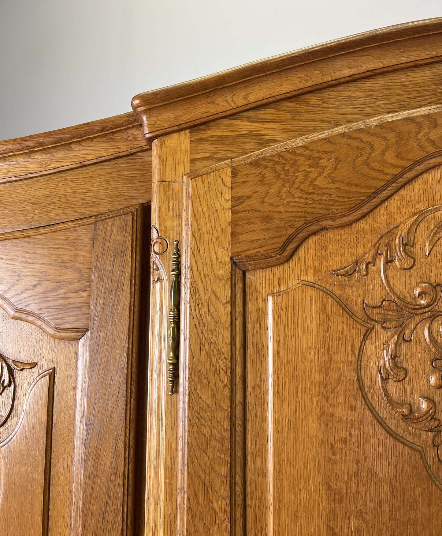 Wardrobe Vintage French Louis XVI Style Oak Four Door Carved Armoire LOT 6463