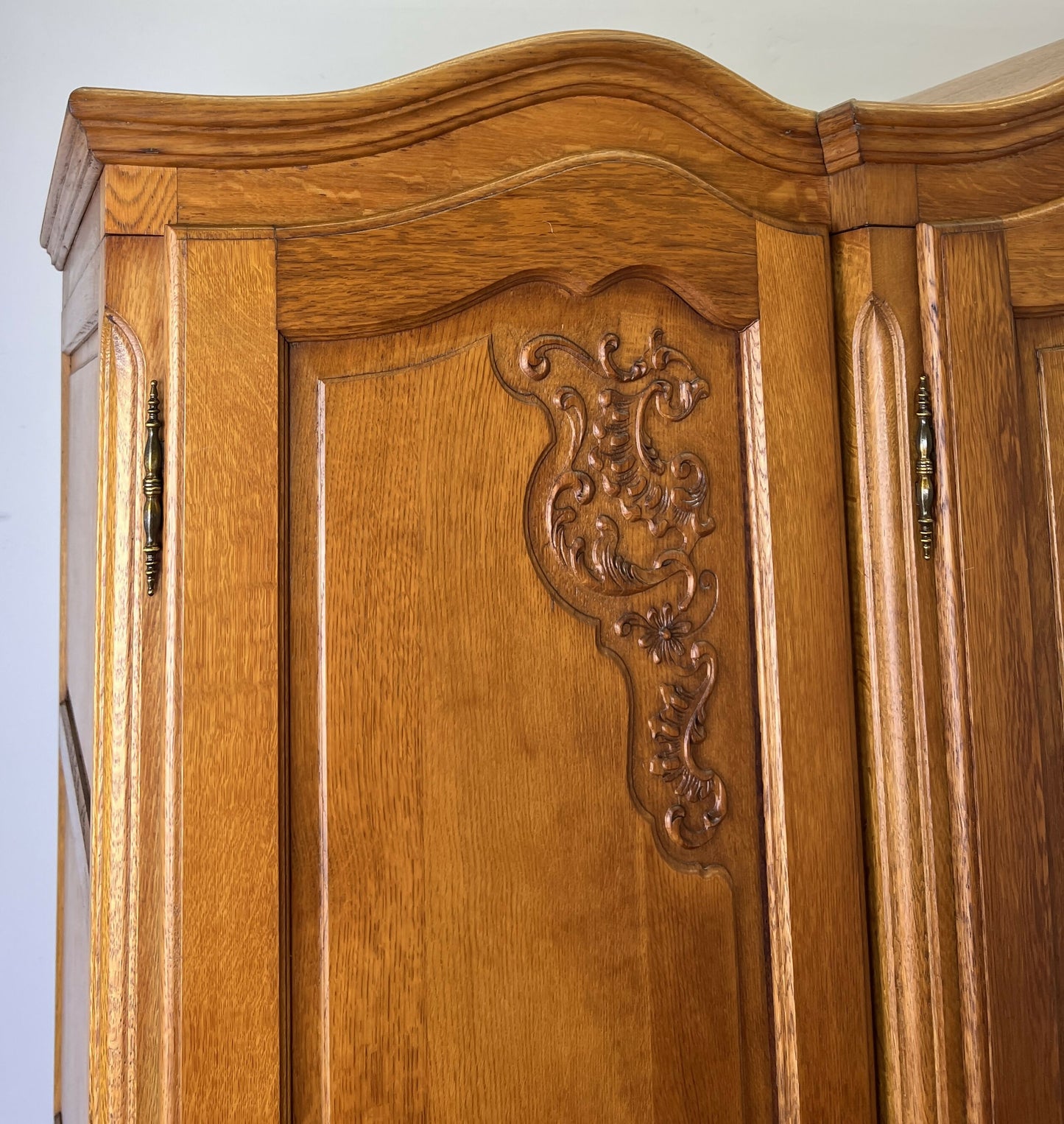 Wardrobe Vintage French Louis XVI Style Oak Four Door Carved Armoire LOT 6491