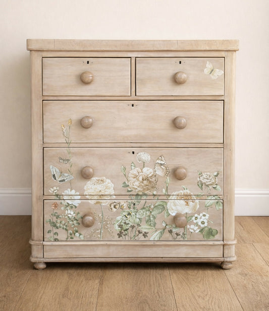 Chest of Drawers in natural wood with floral pattern